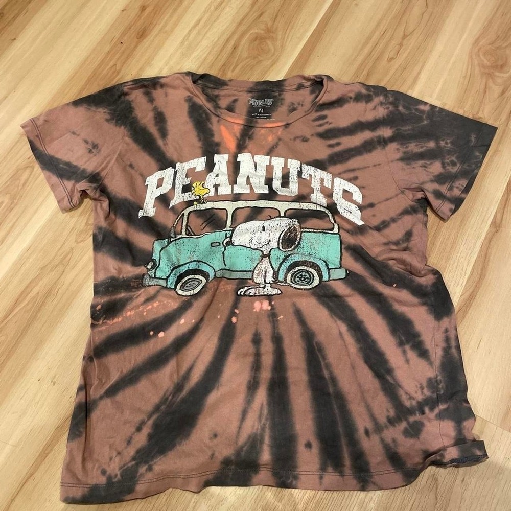 Peanuts Men's T-Shirt Snoopy Van Graphic Tie Dye Medium Brown Black